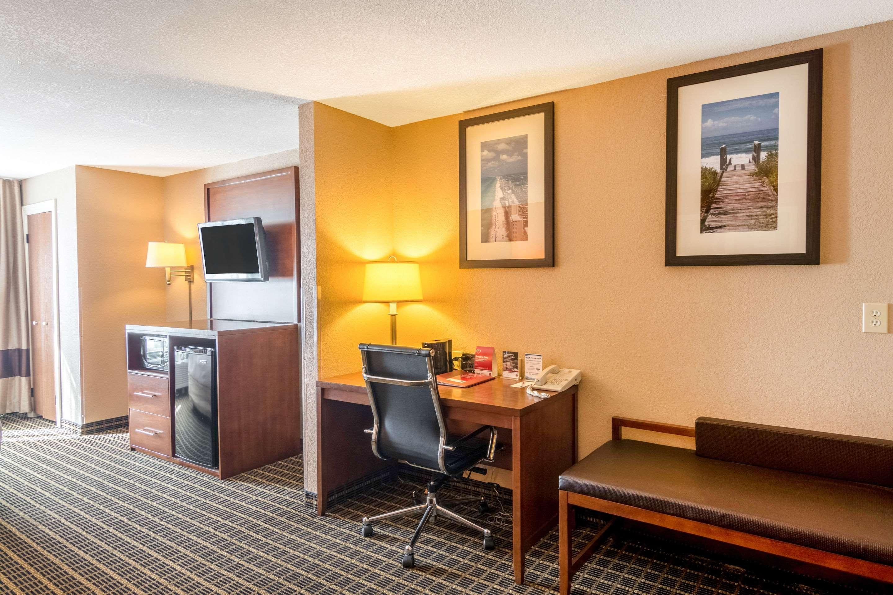 Comfort Suites Panama City Beach Exterior foto